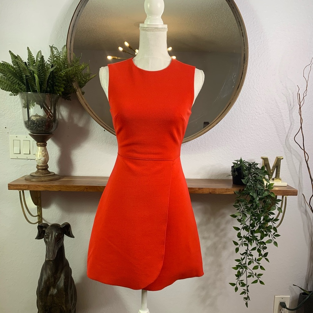 Suistudio Red Slvless Fit Flare Dress Size 32